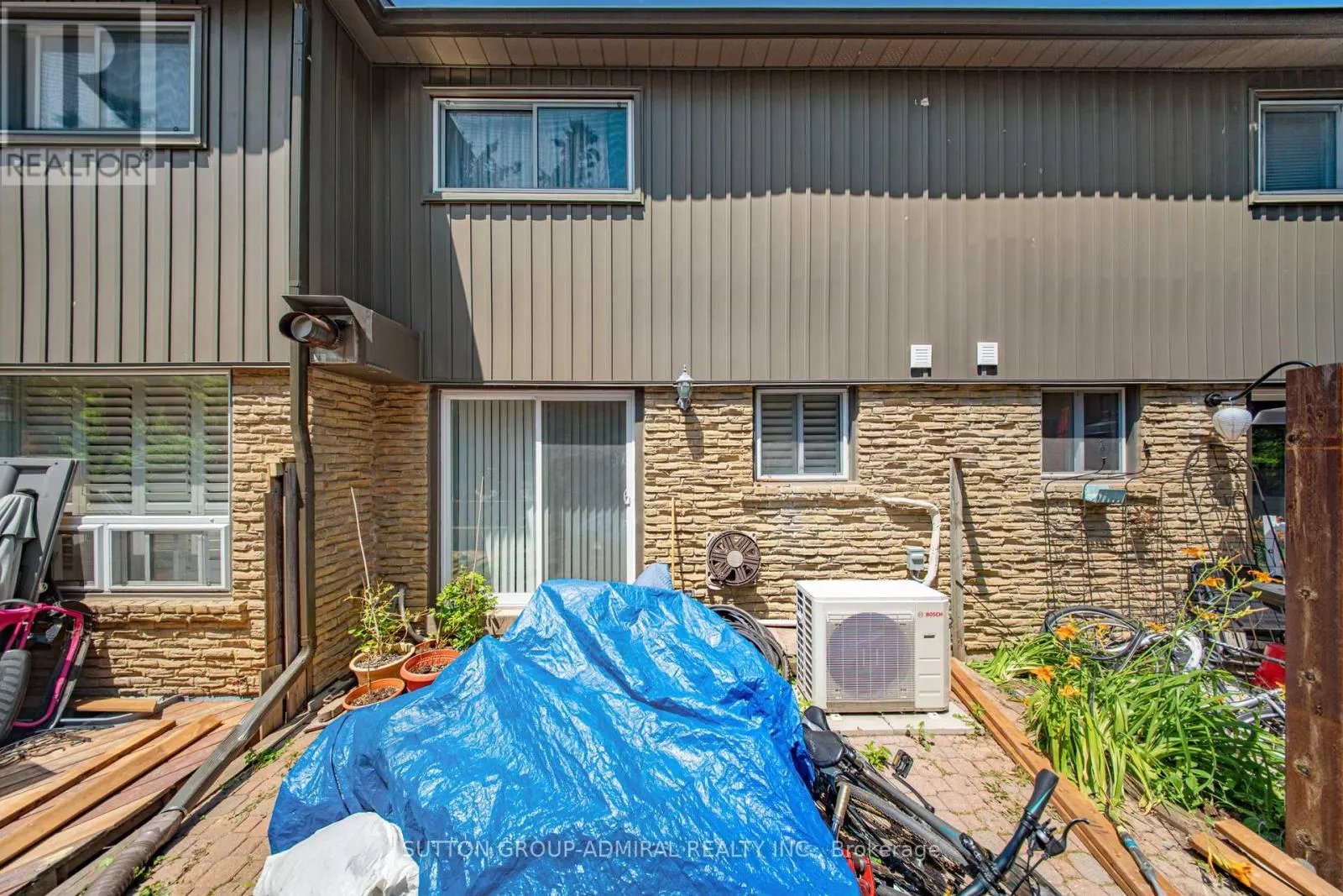 3 - 1517 ELM ROAD