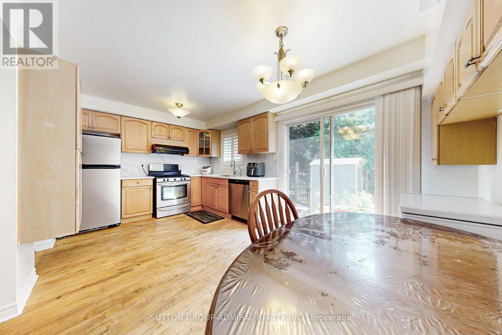 3 - 1517 ELM ROAD