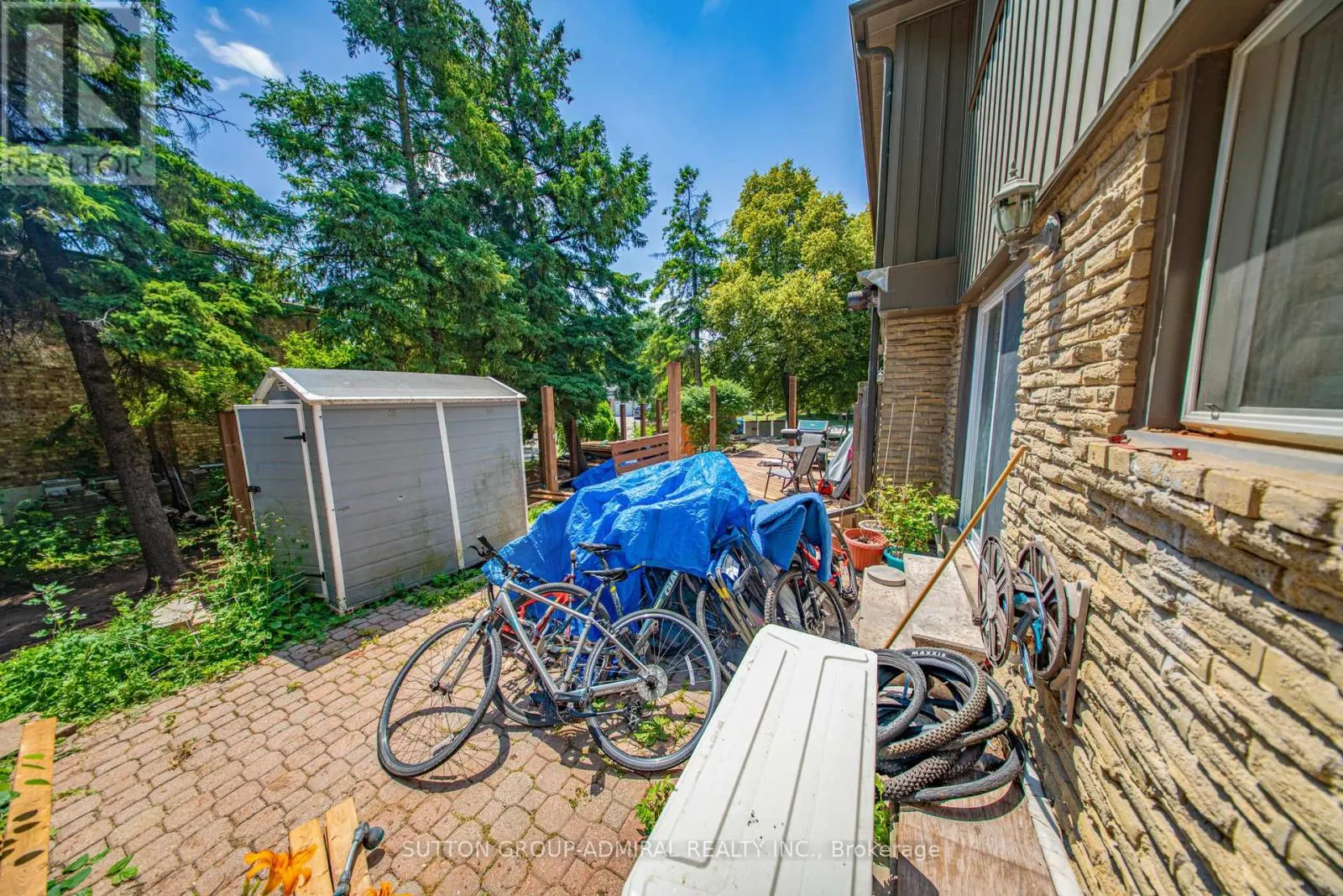 3 - 1517 ELM ROAD