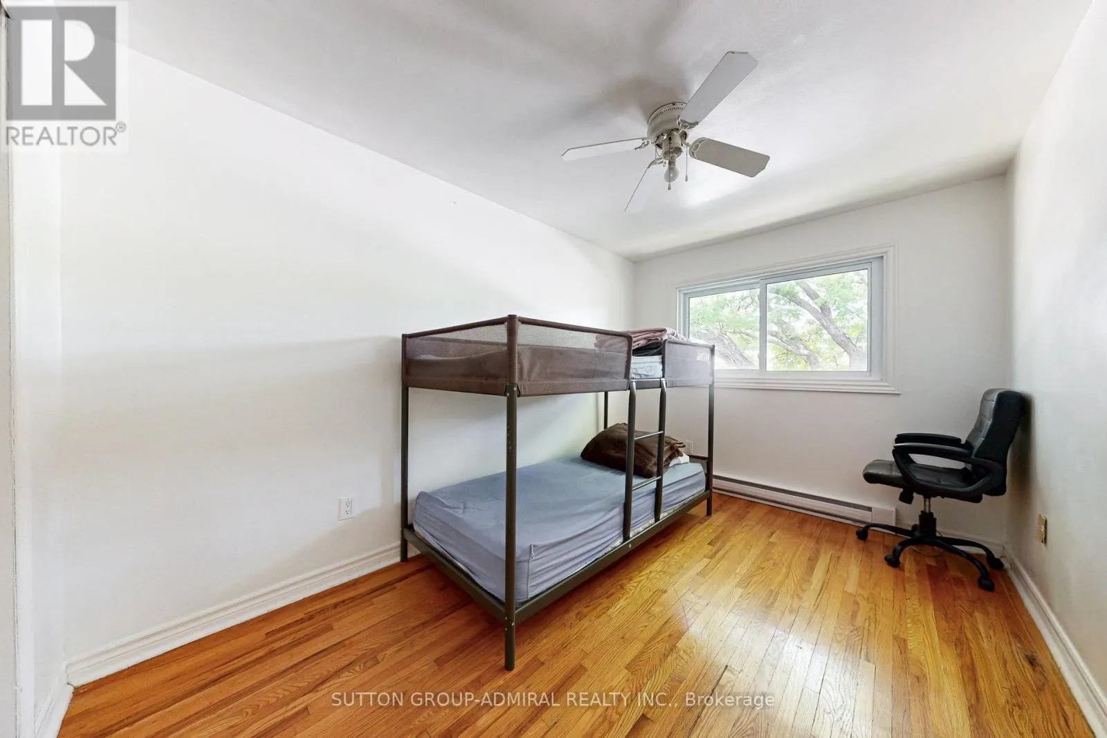 3 - 1517 ELM ROAD