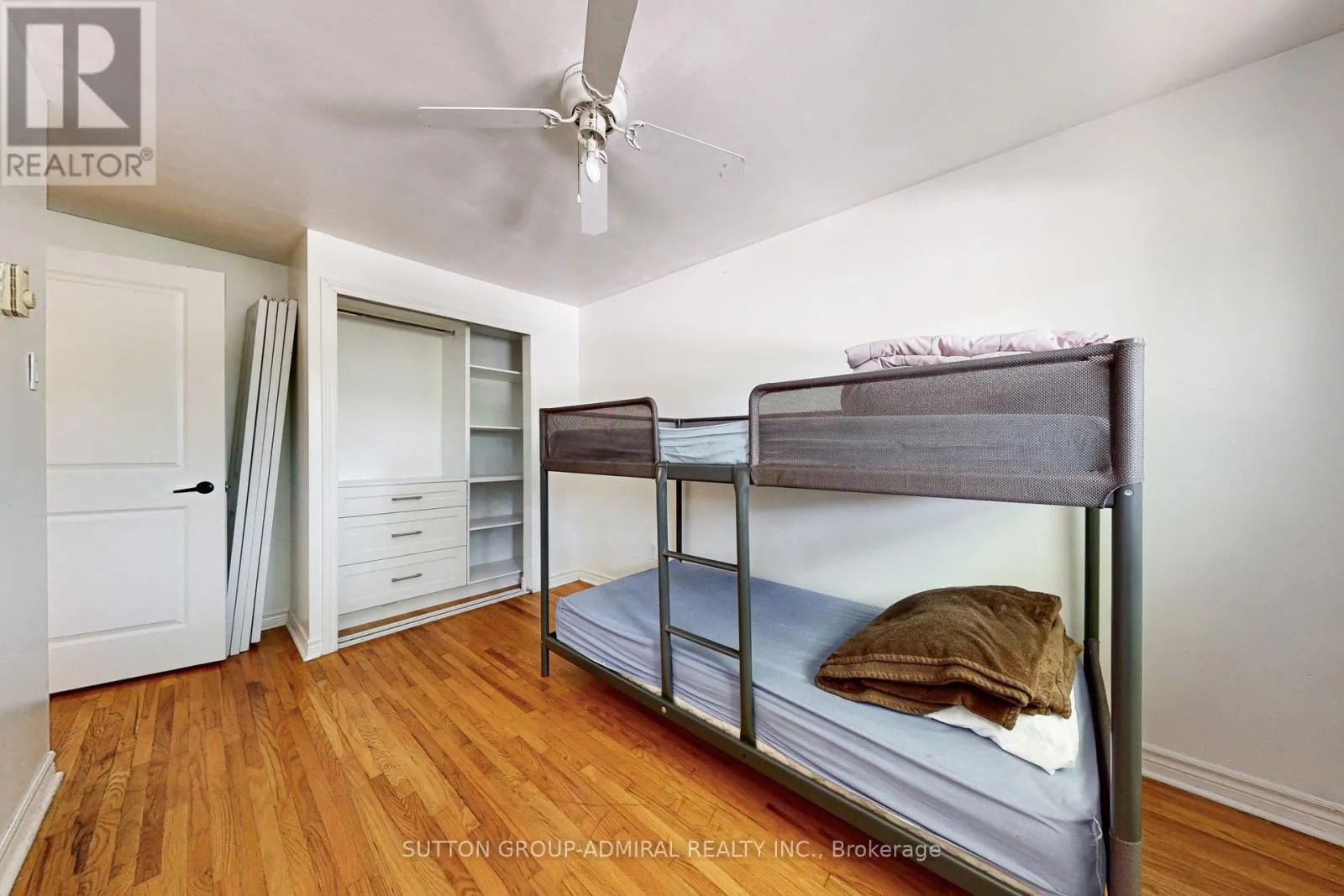 3 - 1517 ELM ROAD