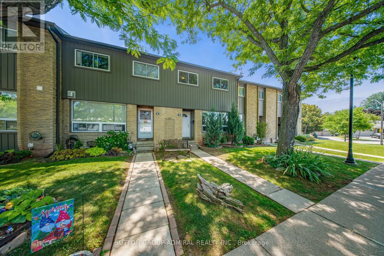 3 - 1517 ELM ROAD