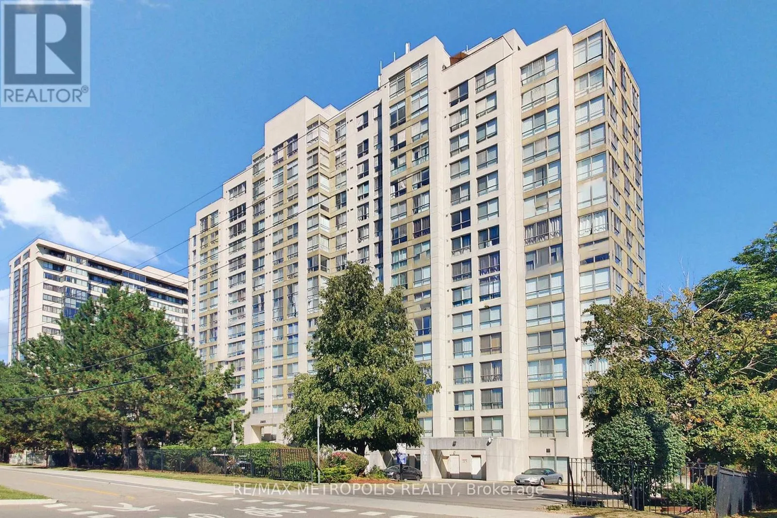 606 - 2901 KIPLING AVENUE
