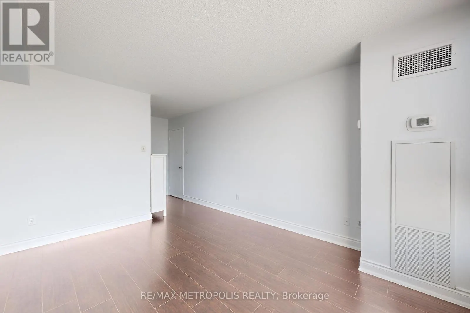 606 - 2901 KIPLING AVENUE