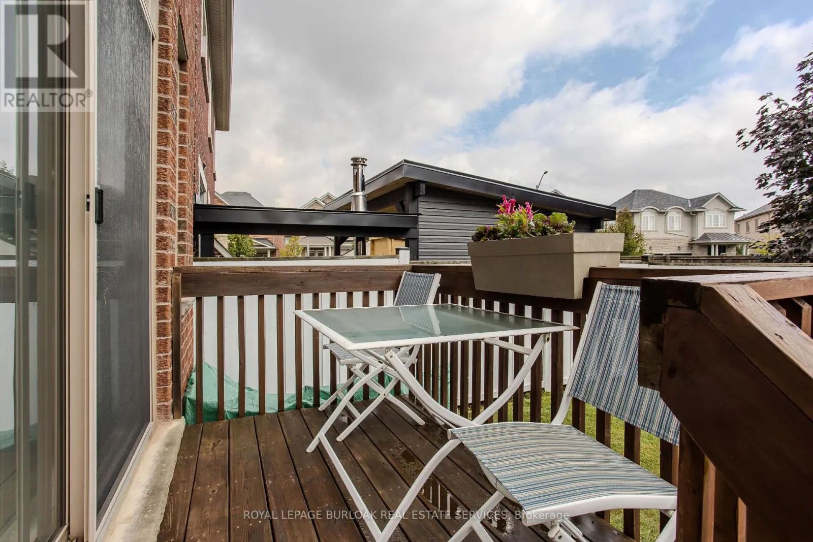 4272 ADOBE GATE