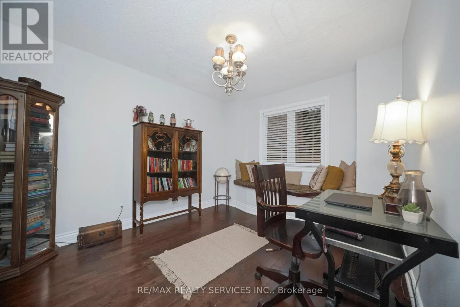 74 LEEWARD DRIVE N