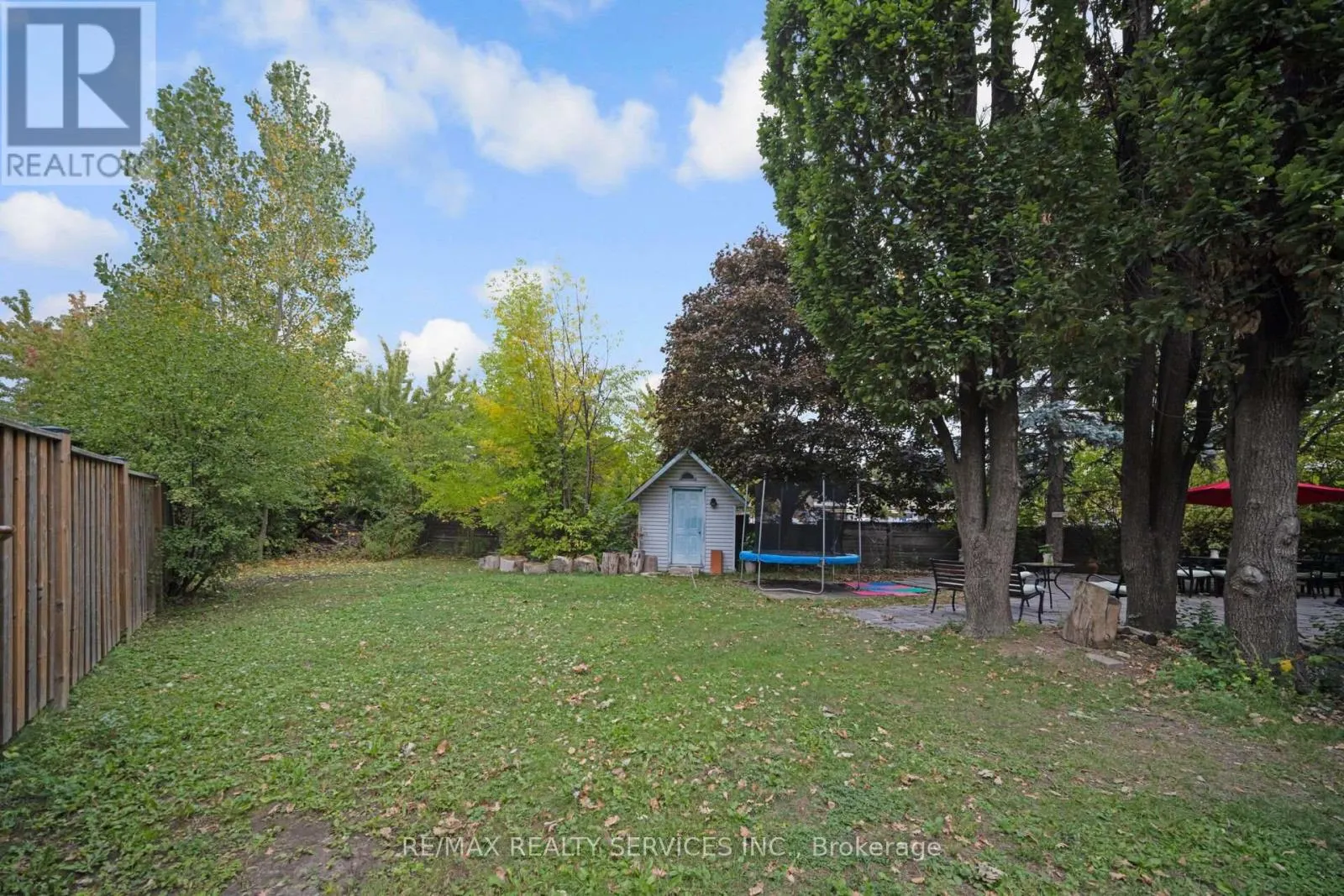 74 LEEWARD DRIVE N