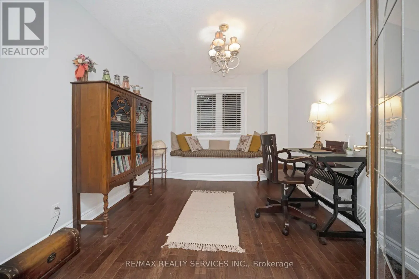 74 LEEWARD DRIVE N