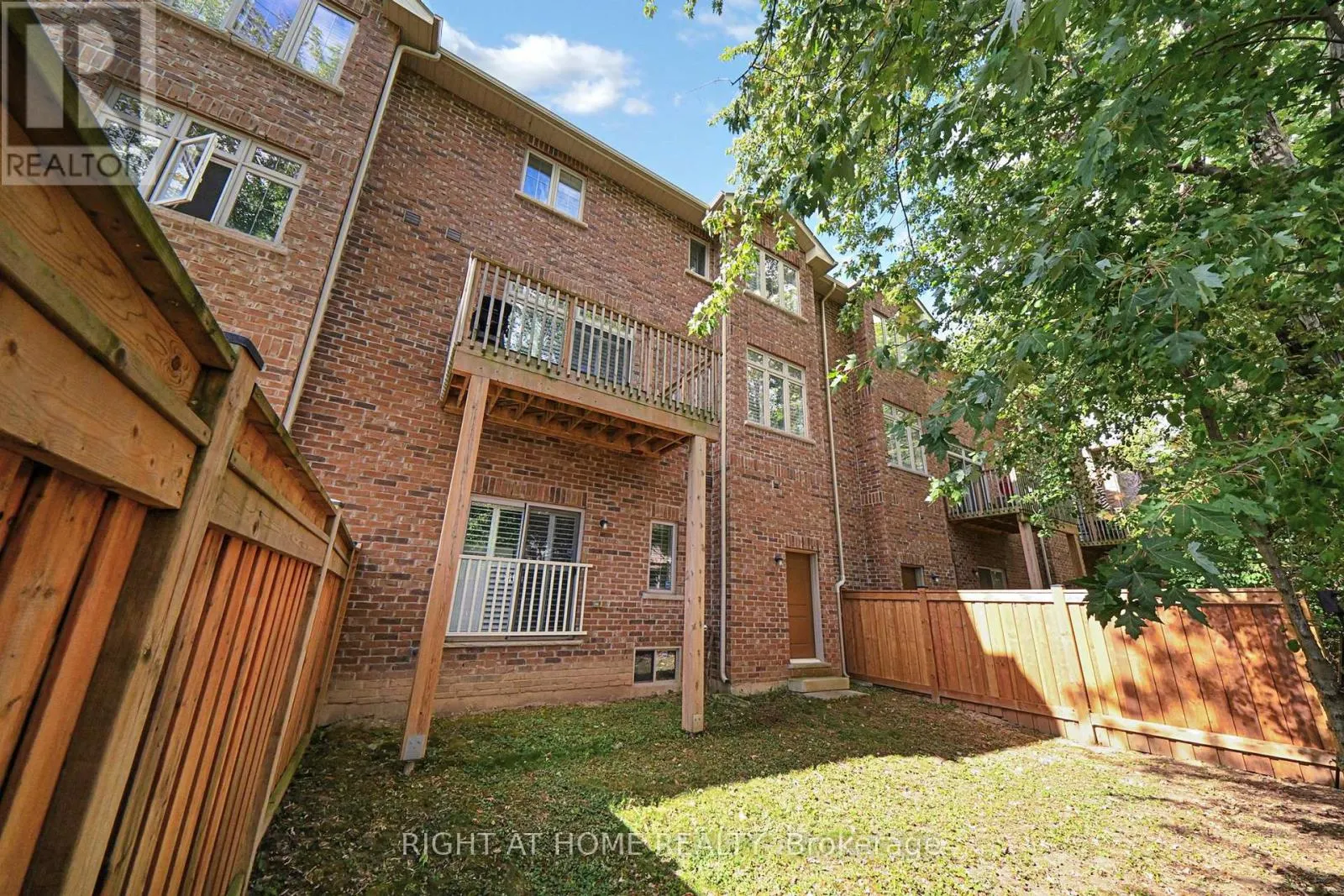 2003 DEERVIEW COMMON