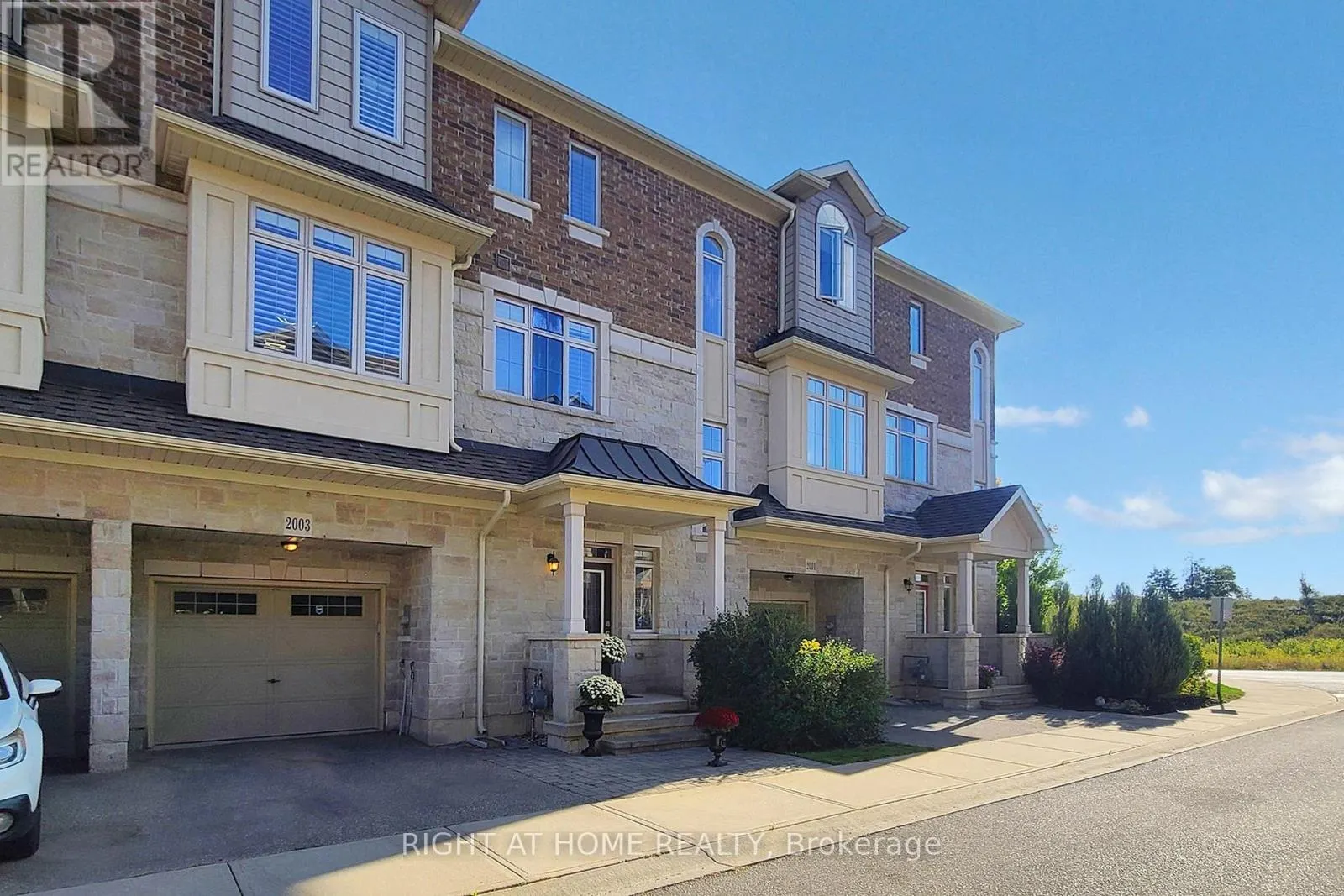 2003 DEERVIEW COMMON