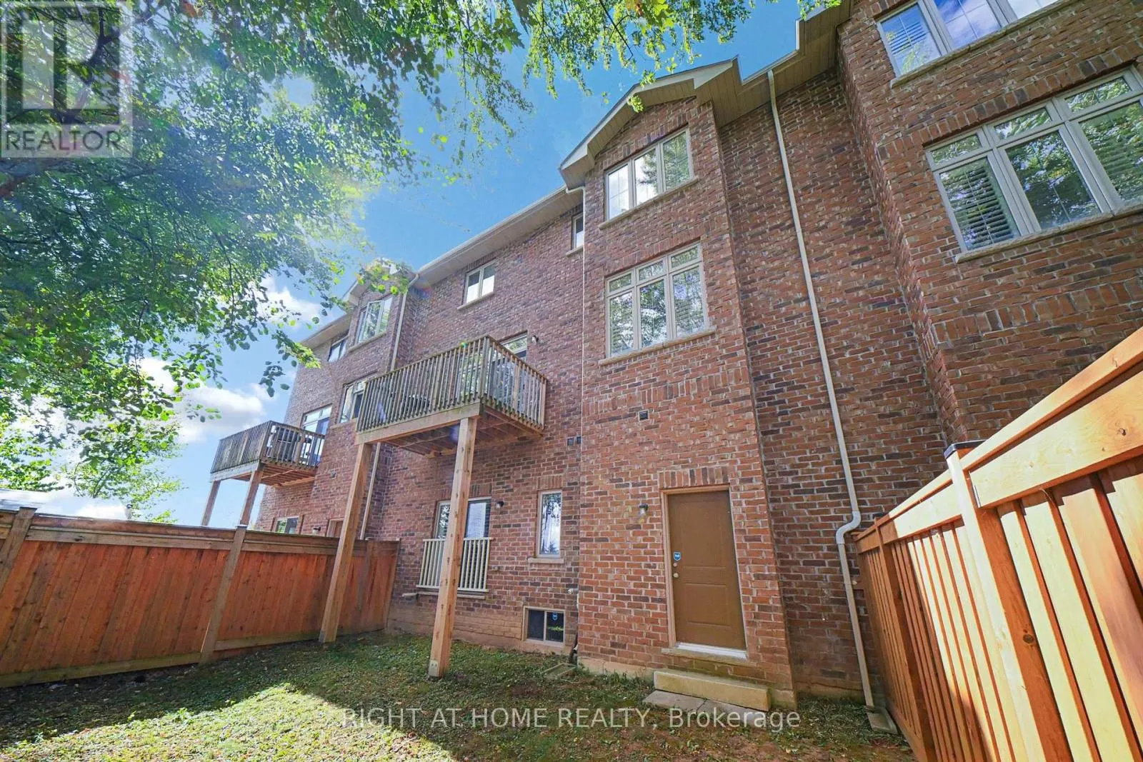 2003 DEERVIEW COMMON