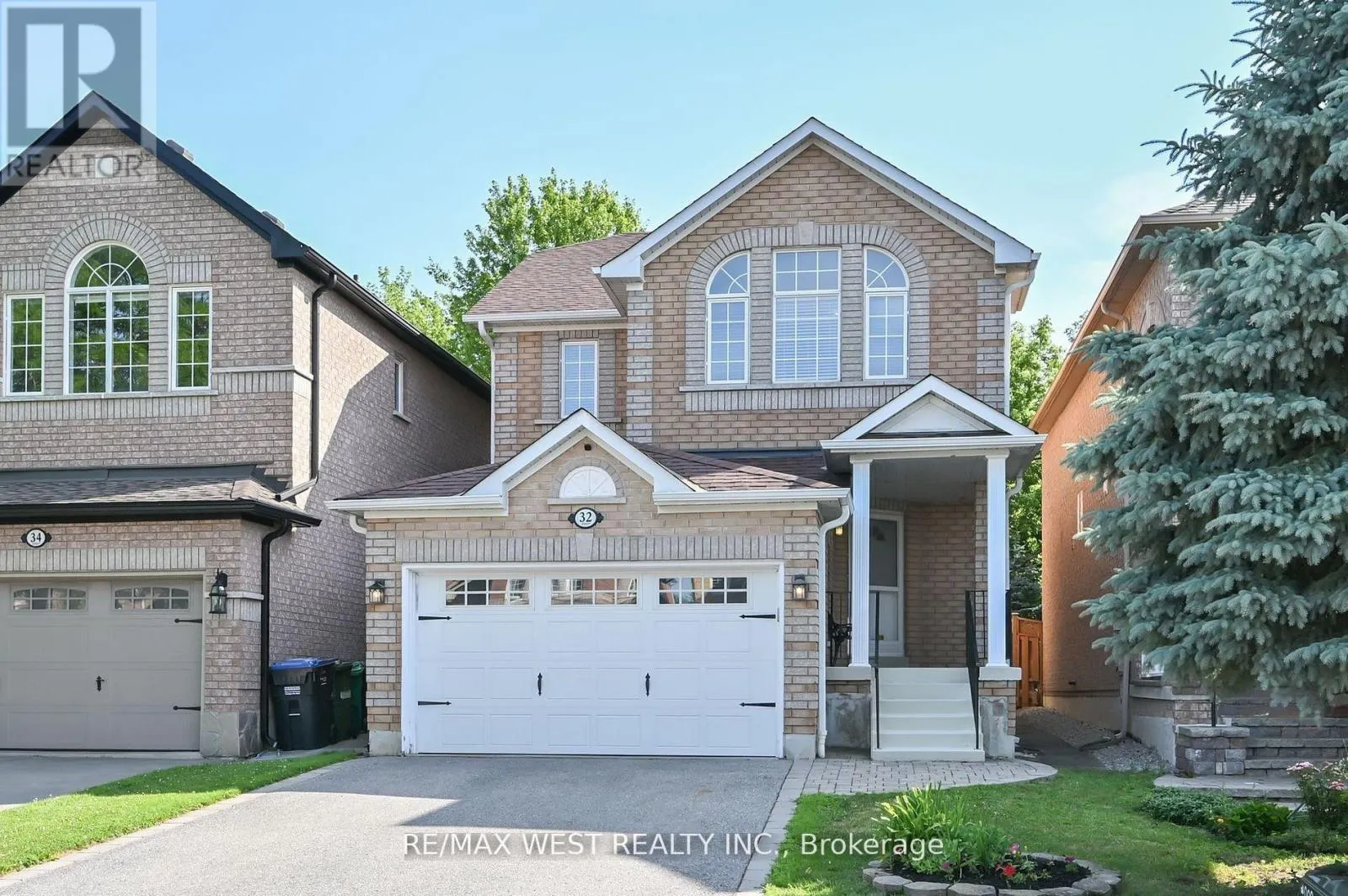 32 CRESTRIDGE DRIVE