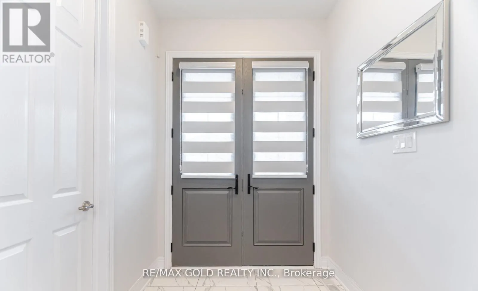 15 DUXBURY ROAD
