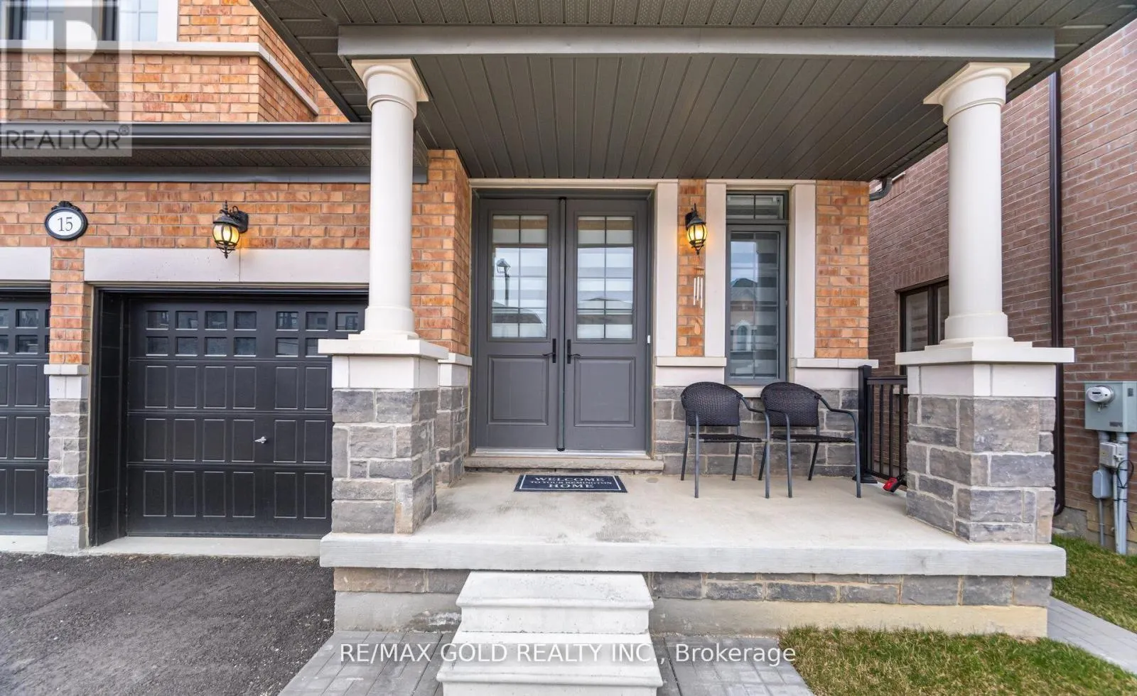 15 DUXBURY ROAD