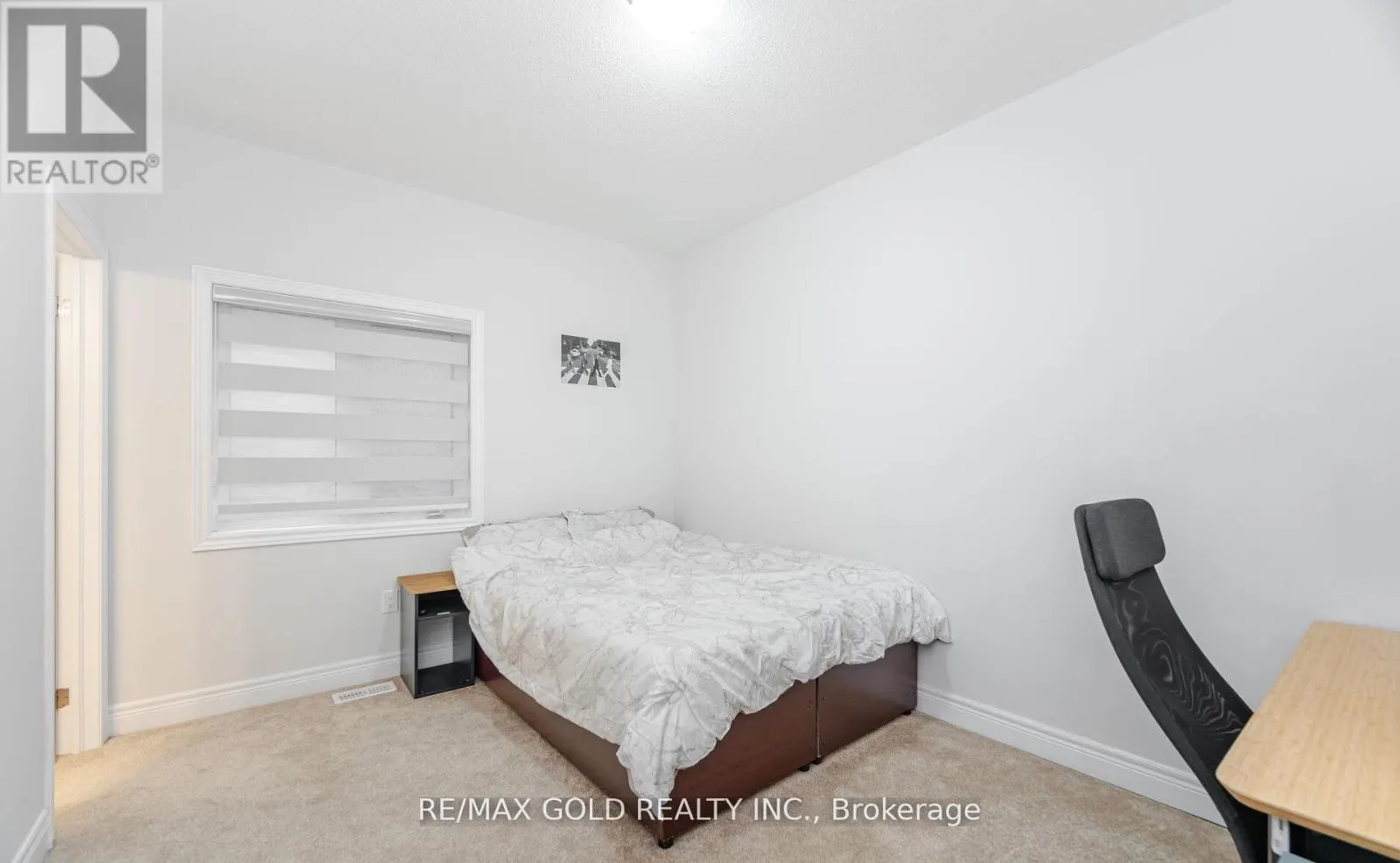 15 DUXBURY ROAD