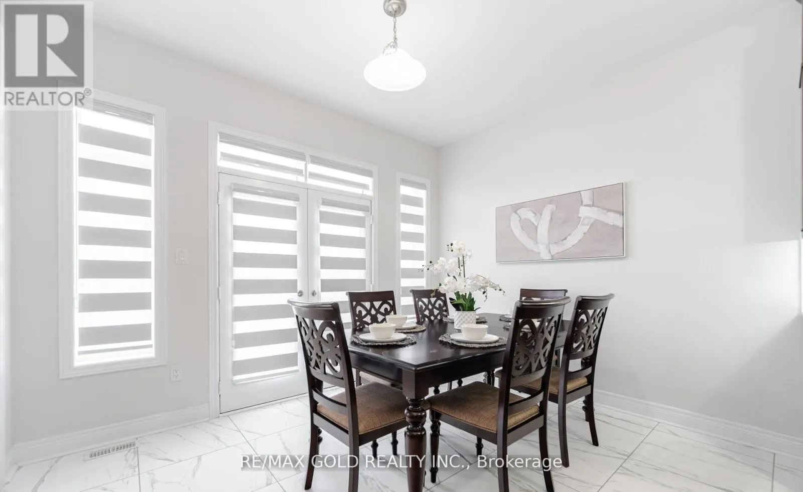 15 DUXBURY ROAD