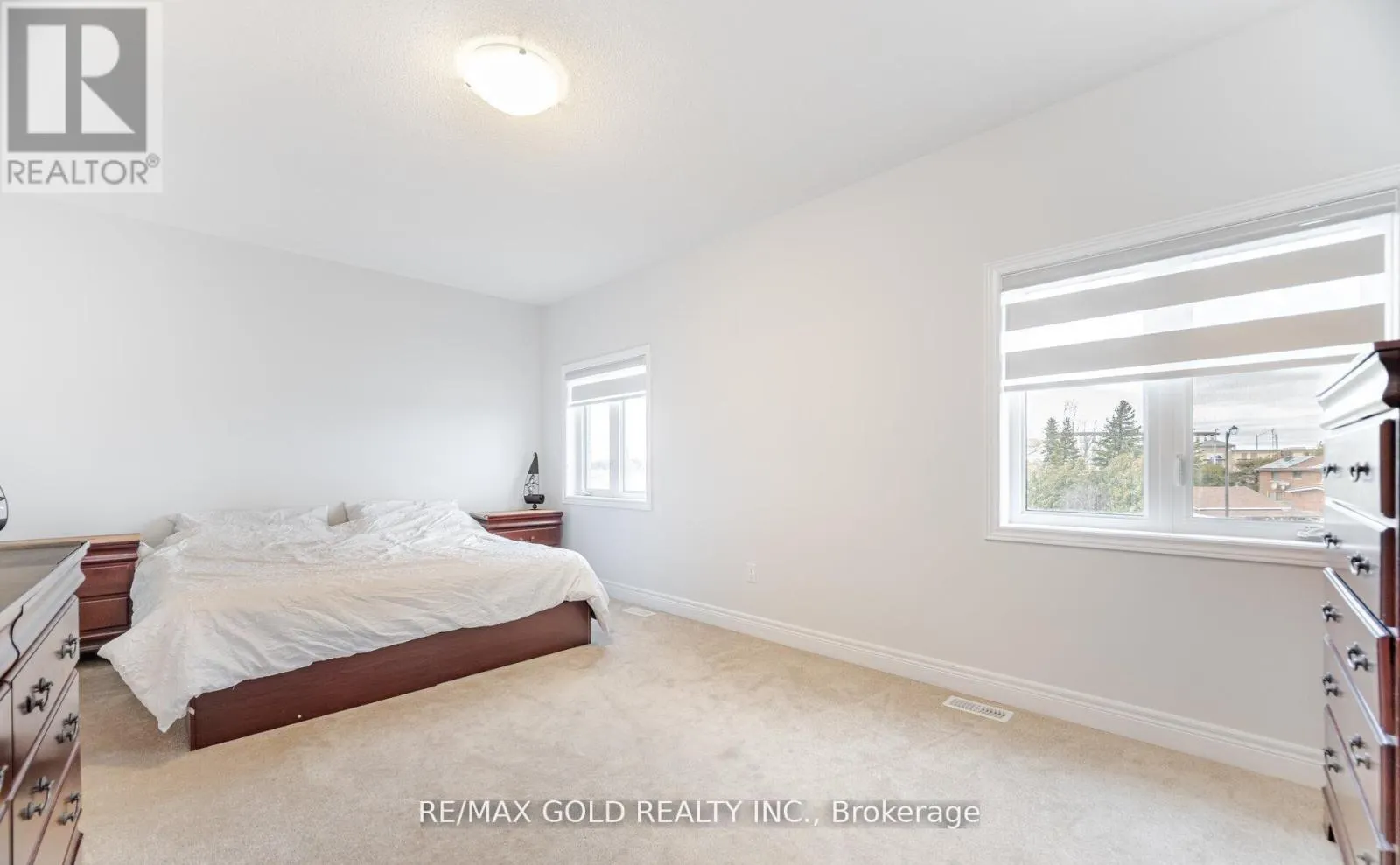 15 DUXBURY ROAD