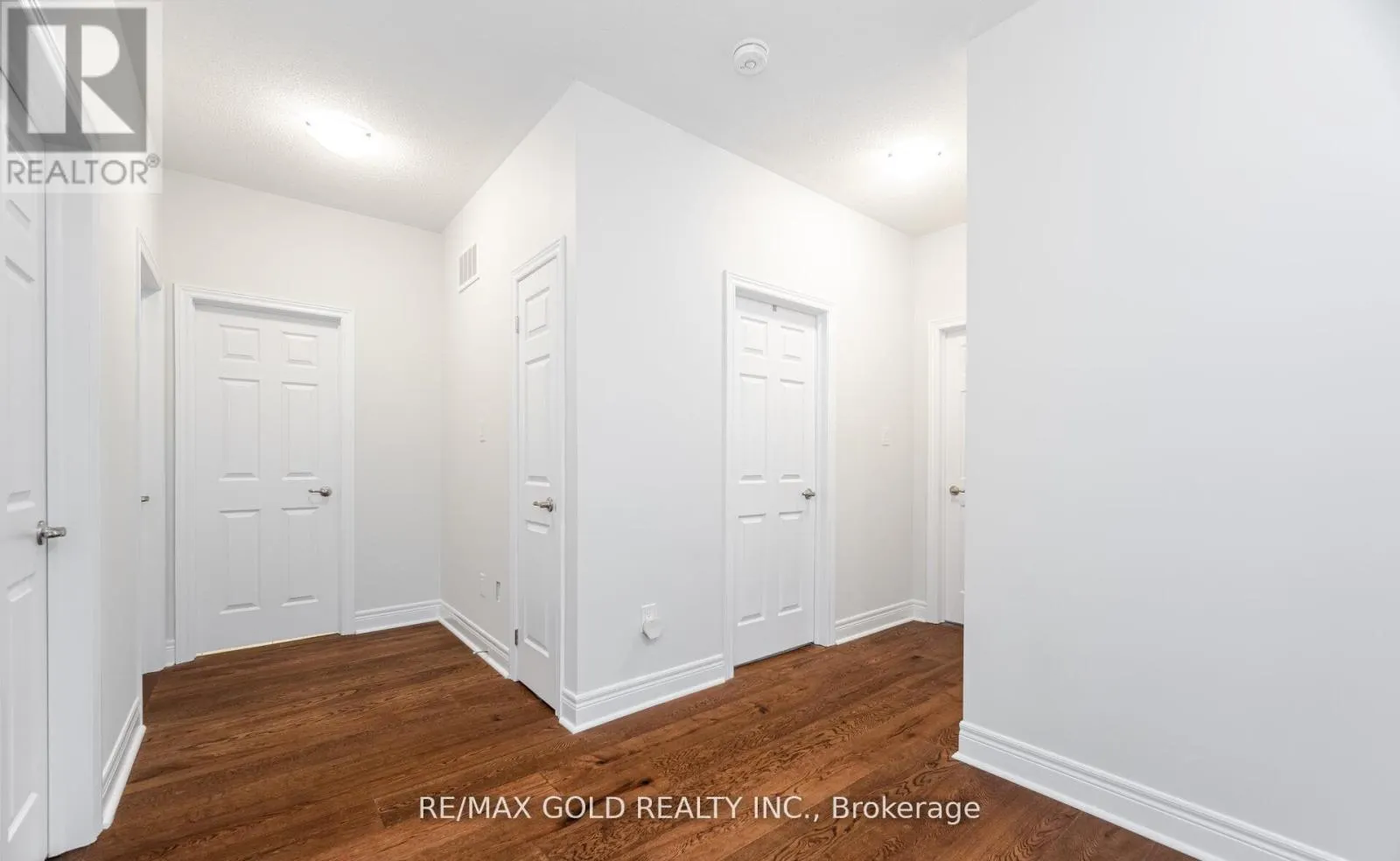 15 DUXBURY ROAD