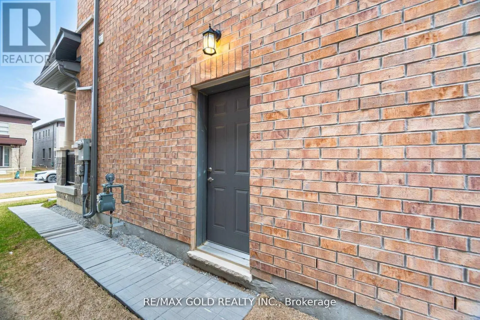15 DUXBURY ROAD