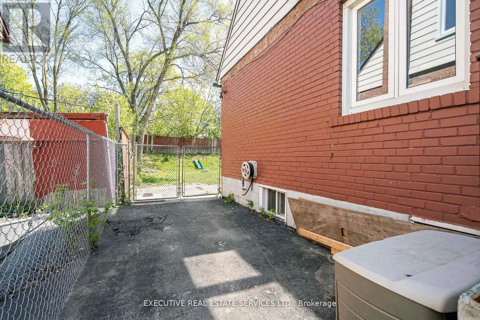 49 TRETHEWEY DRIVE