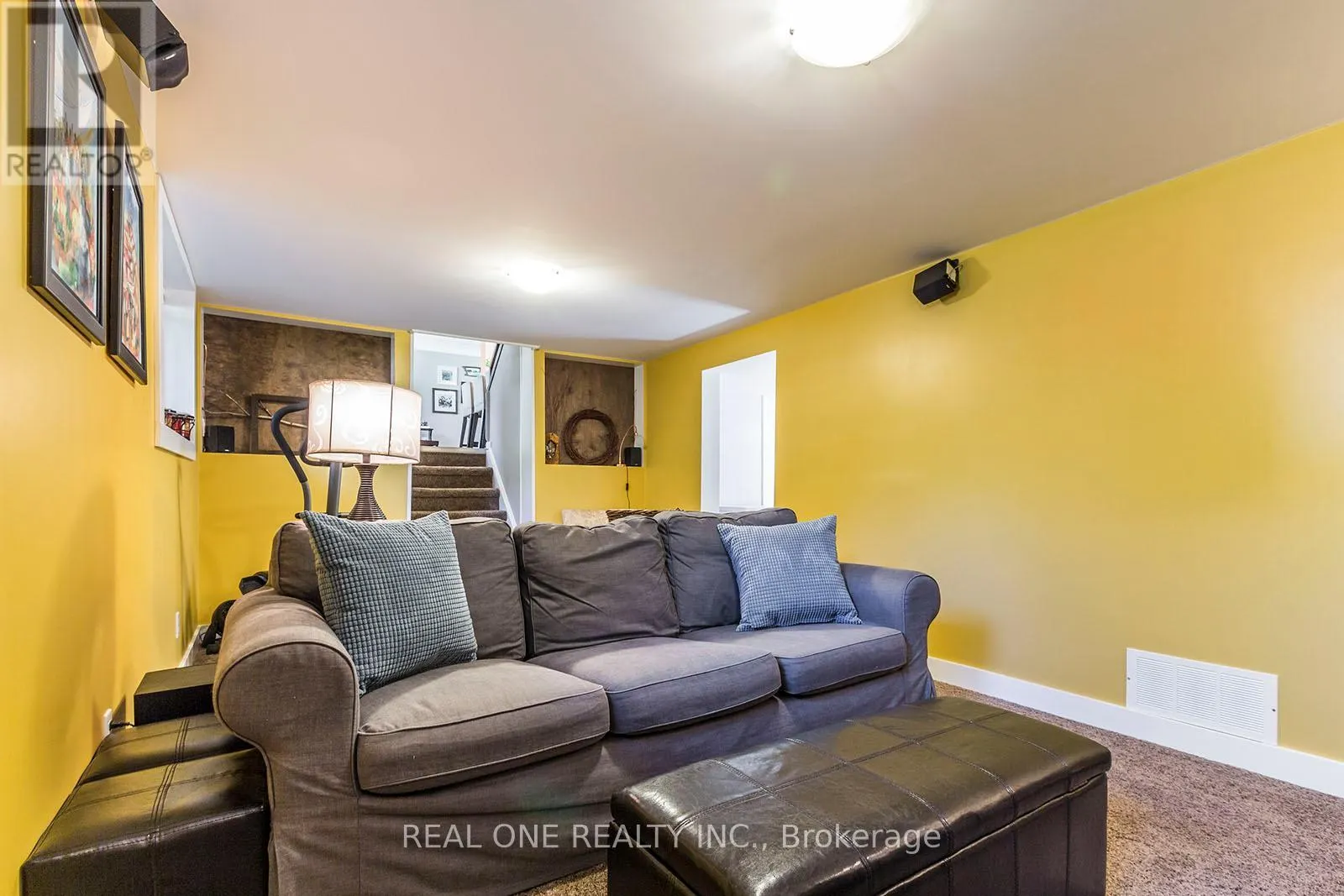 5222 BROMLEY ROAD