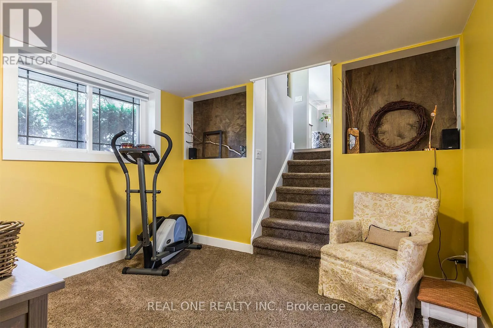 5222 BROMLEY ROAD