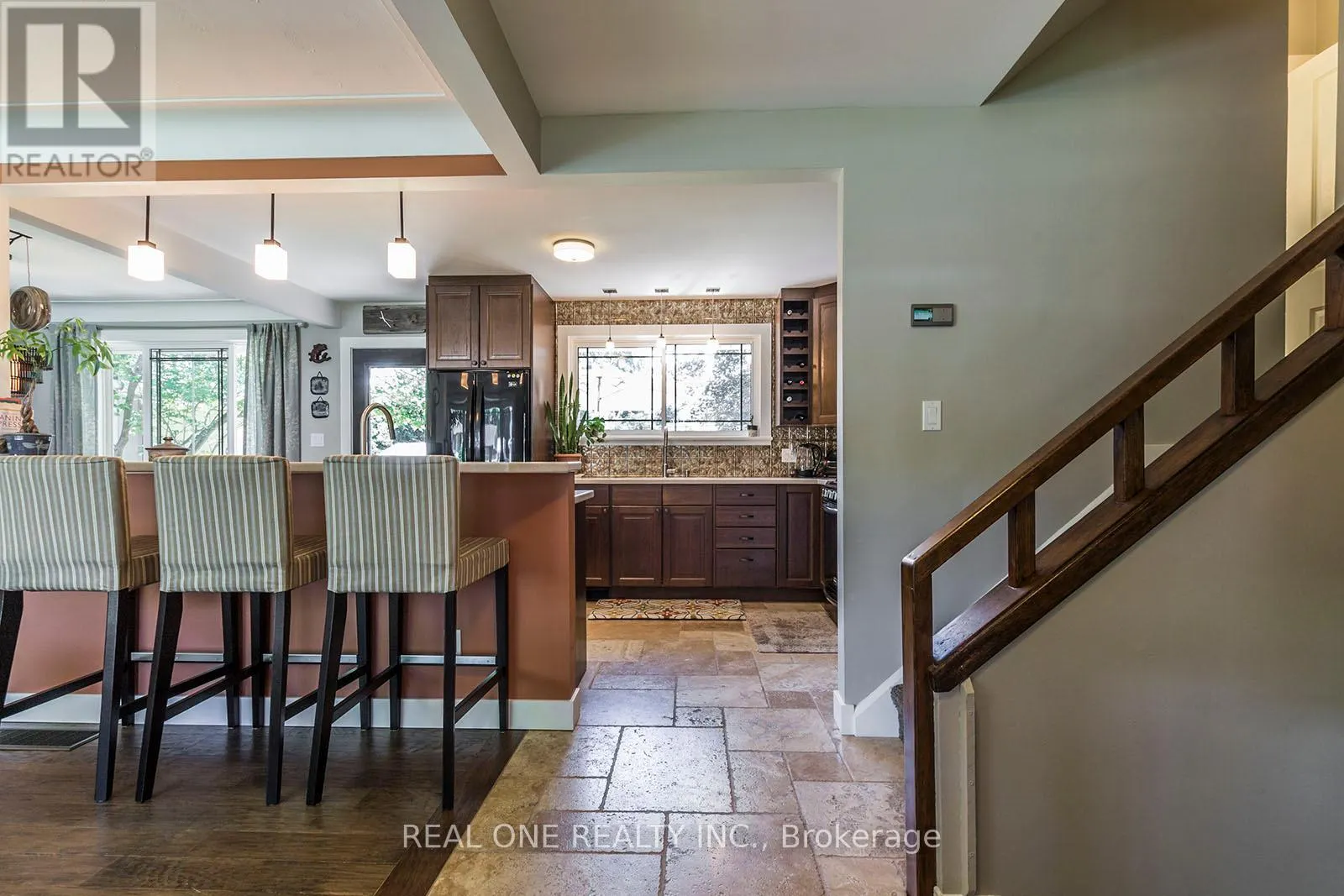 5222 BROMLEY ROAD