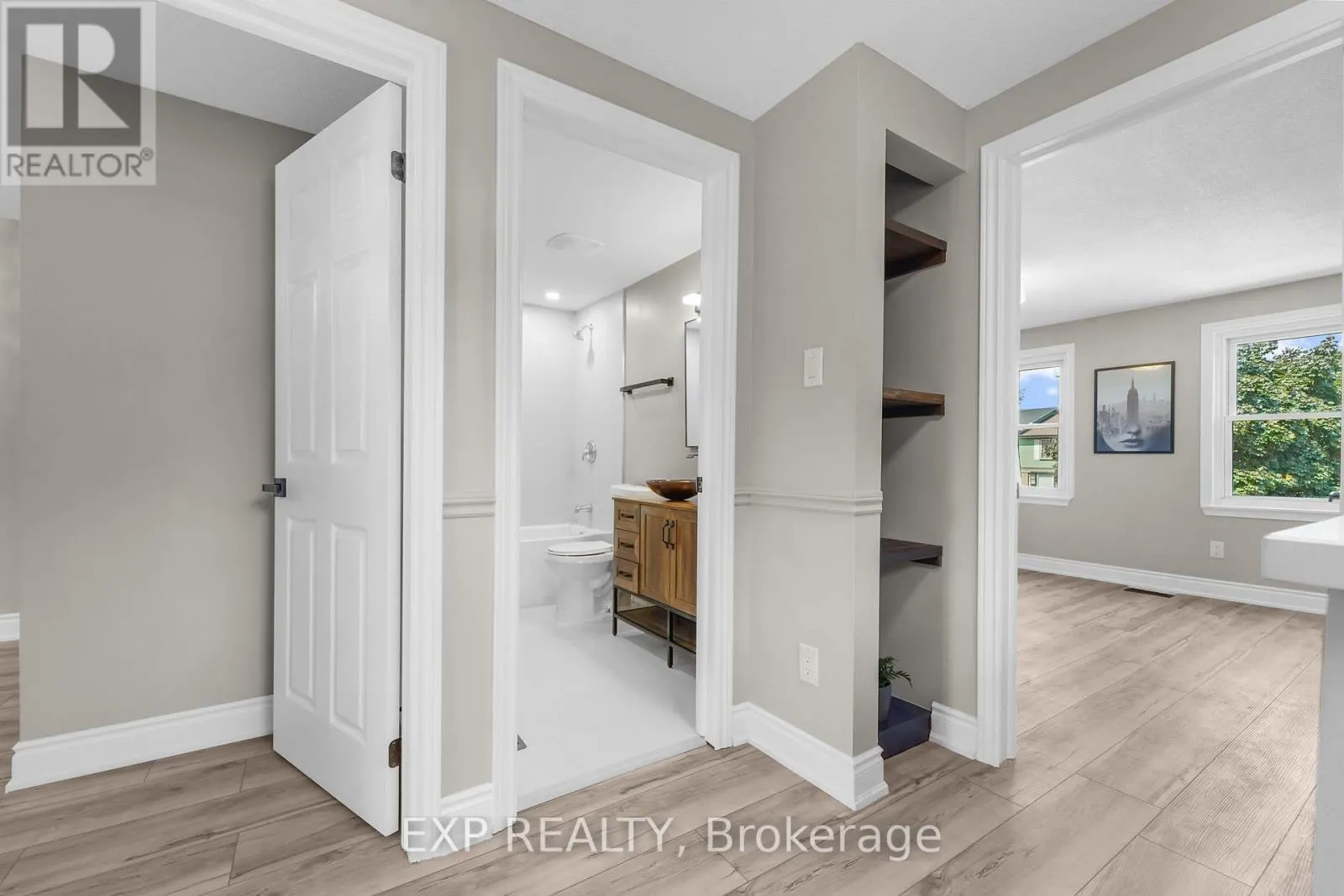 2258 MANCHESTER DRIVE