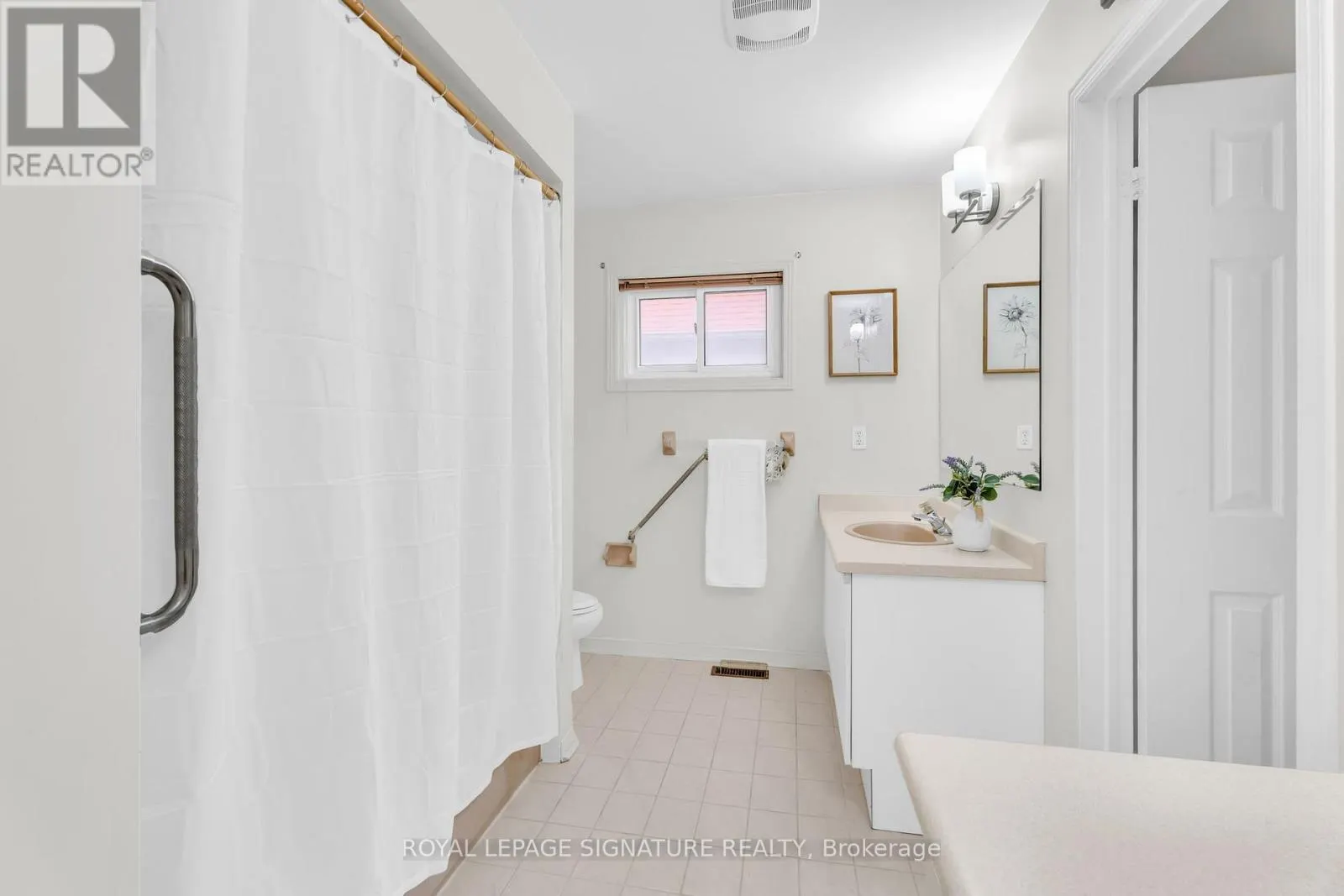23 RED CEDAR CRESCENT