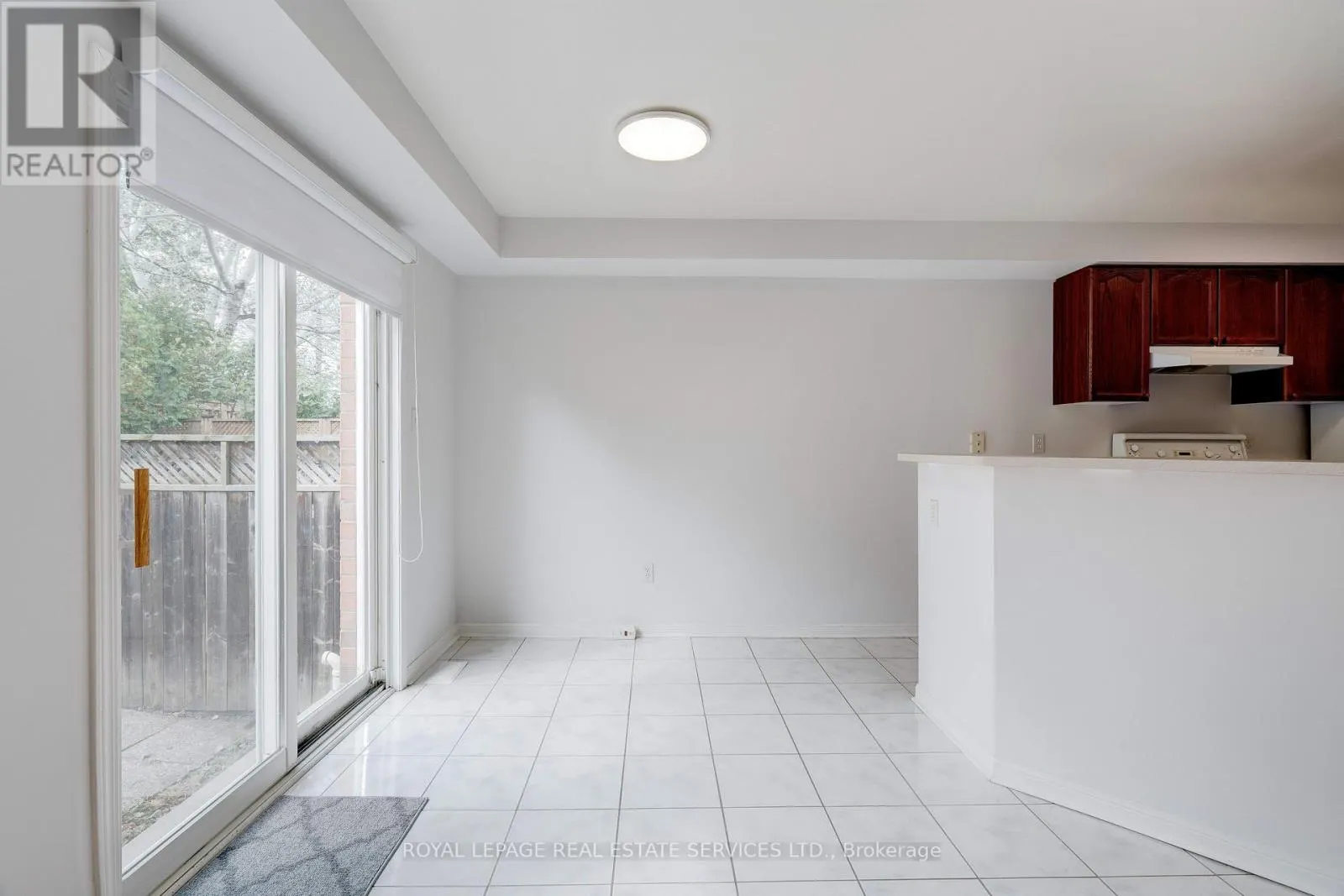 626 IRIS COURT
