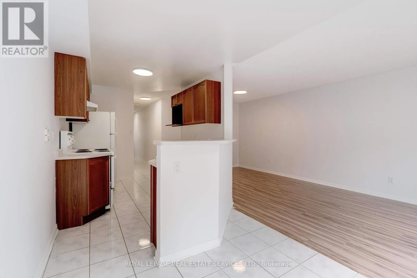 626 IRIS COURT