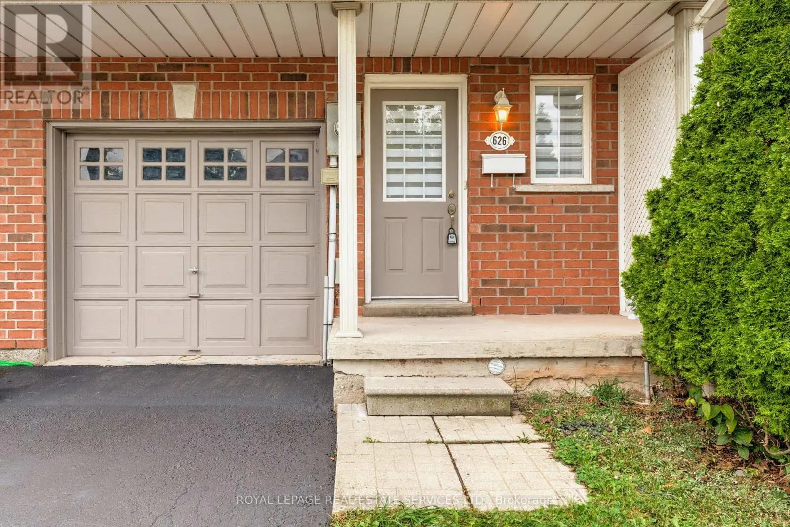 626 IRIS COURT