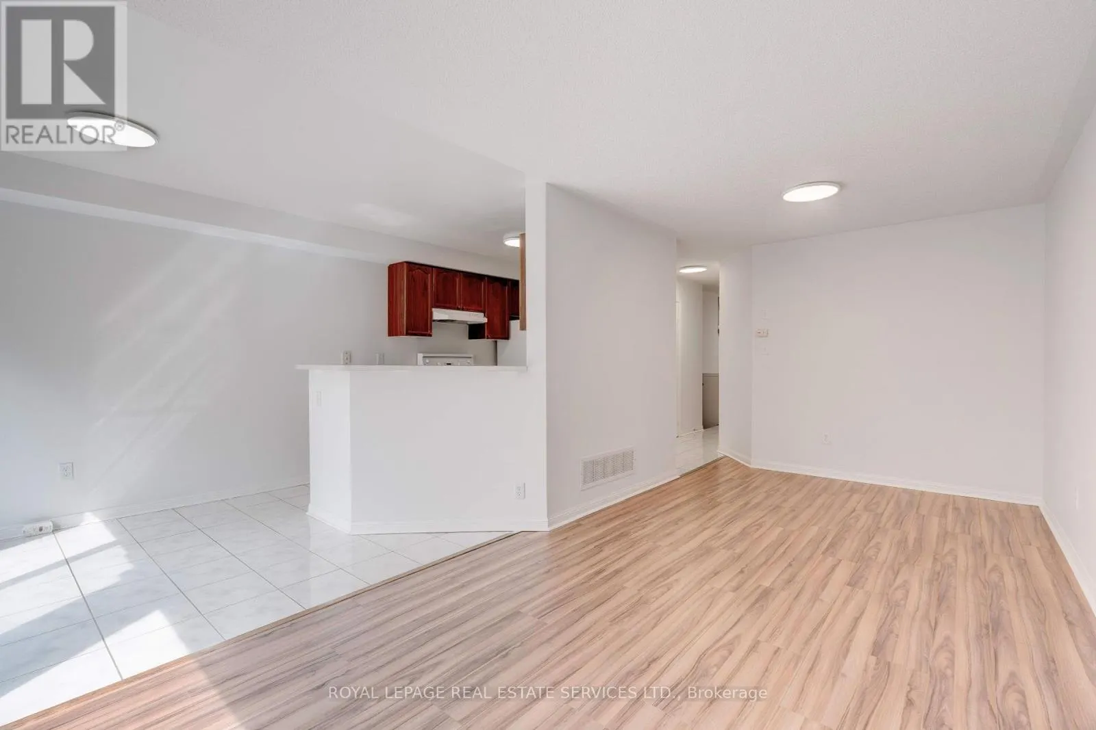 626 IRIS COURT