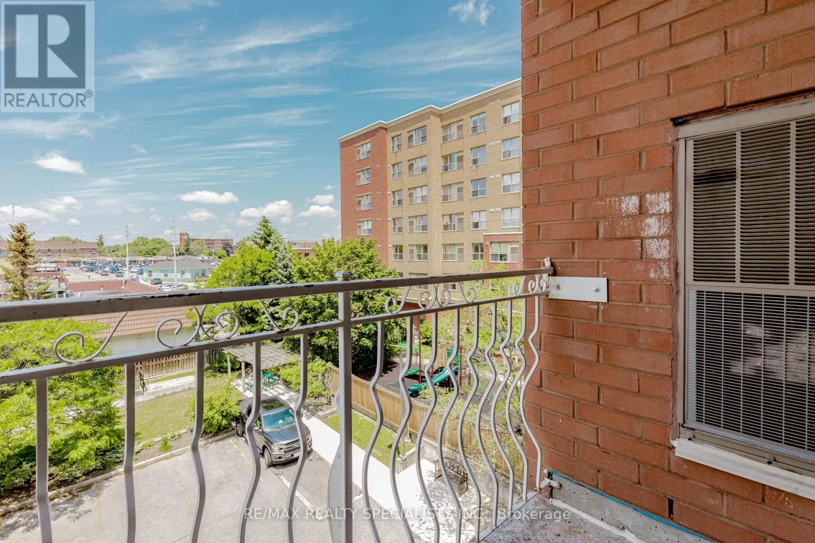 401 - 32 TANNERY STREET