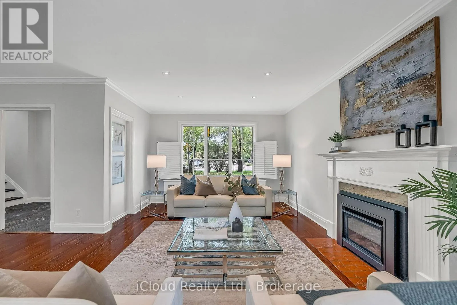4691 DUNDAS STREET W