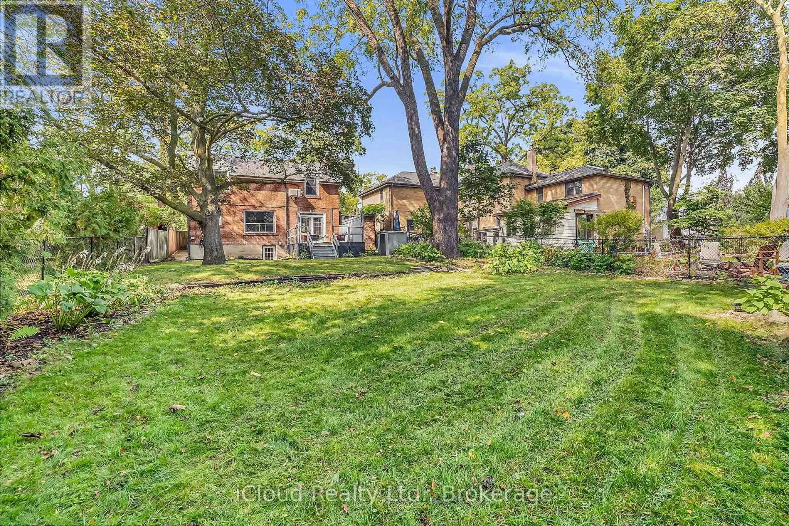4691 DUNDAS STREET W