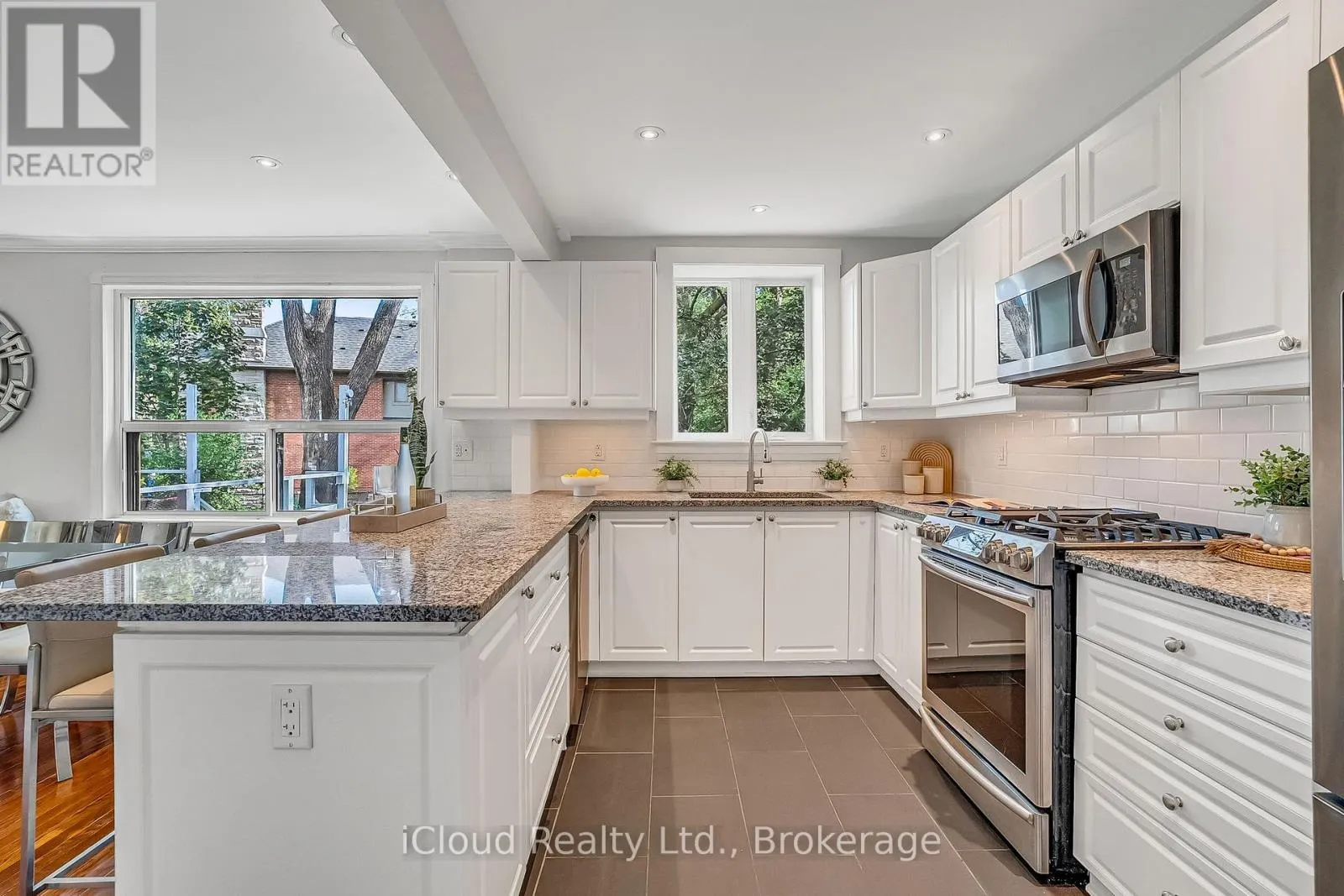 4691 DUNDAS STREET W