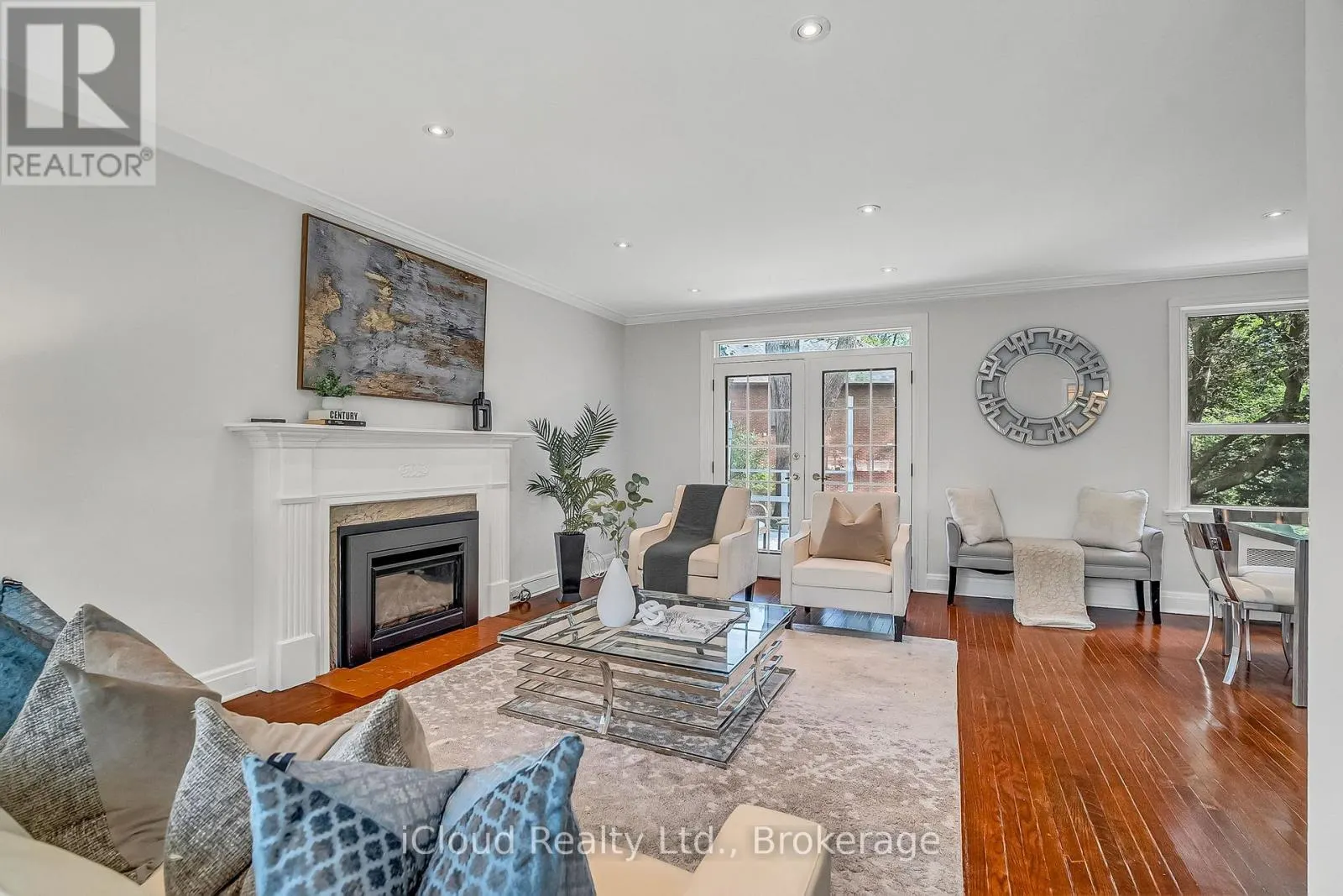 4691 DUNDAS STREET W