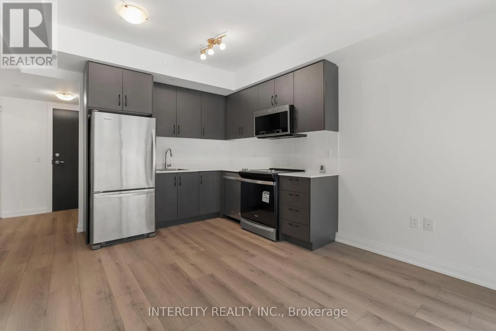 131 - 85 ATTMAR DRIVE