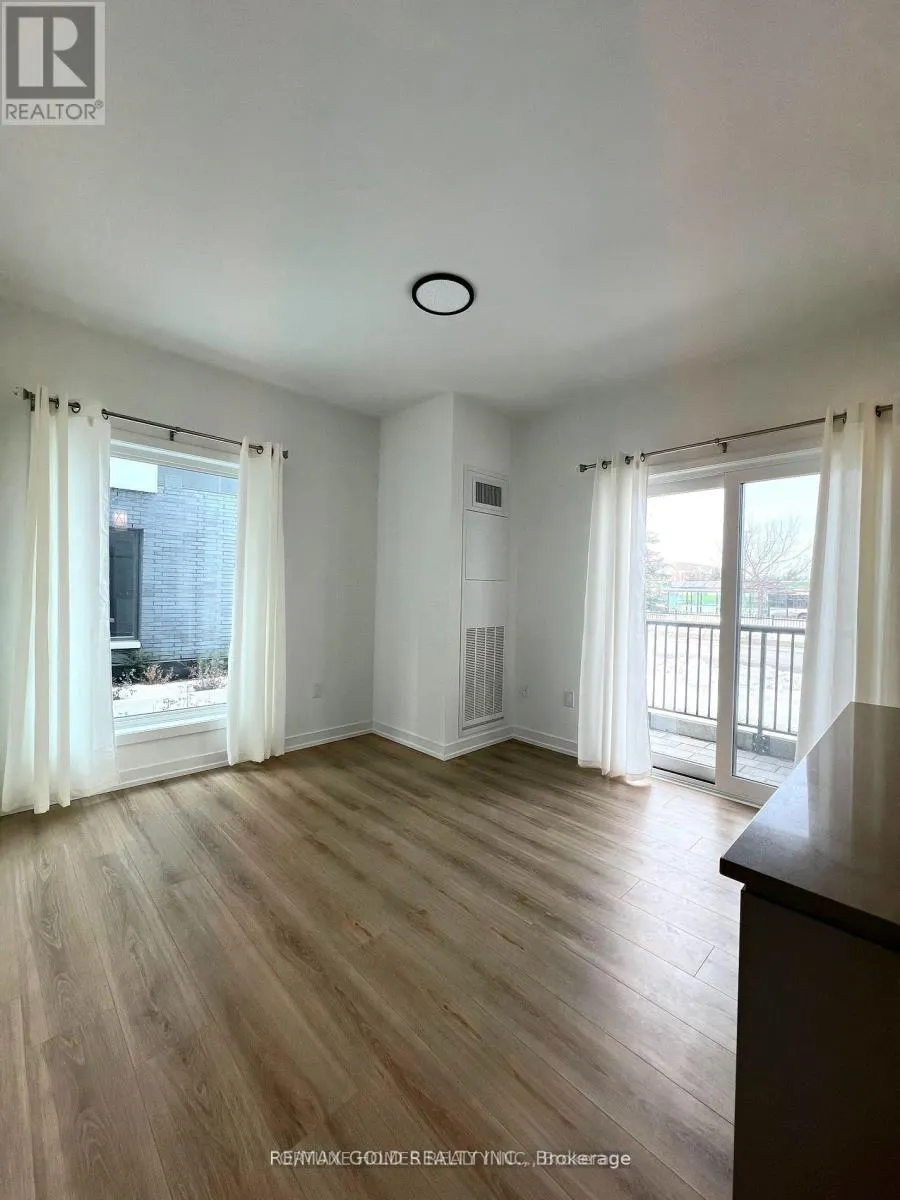 8 - 30 LAGERFELD DRIVE