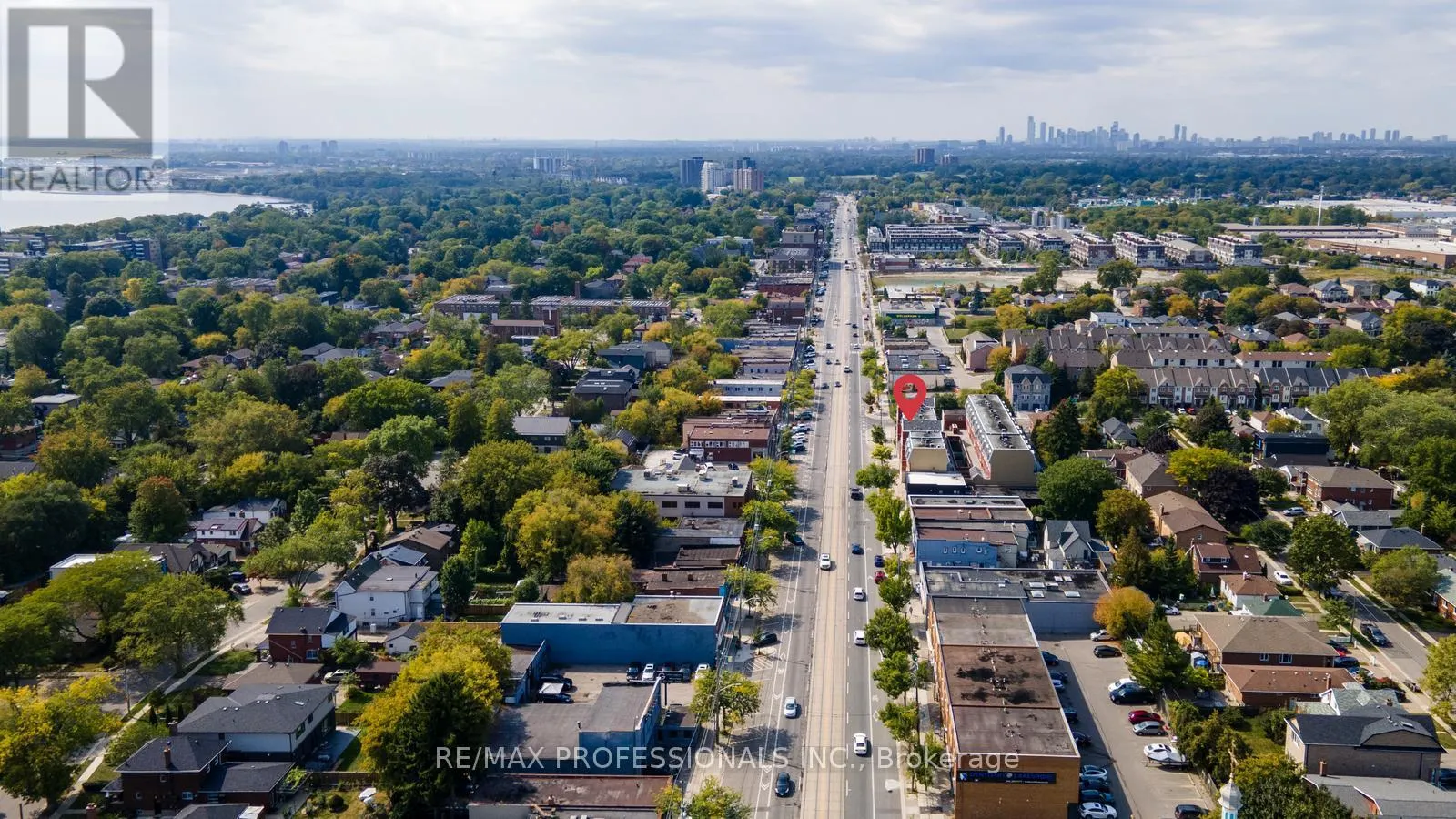 104 - 3400 LAKE SHORE BOULEVARD W