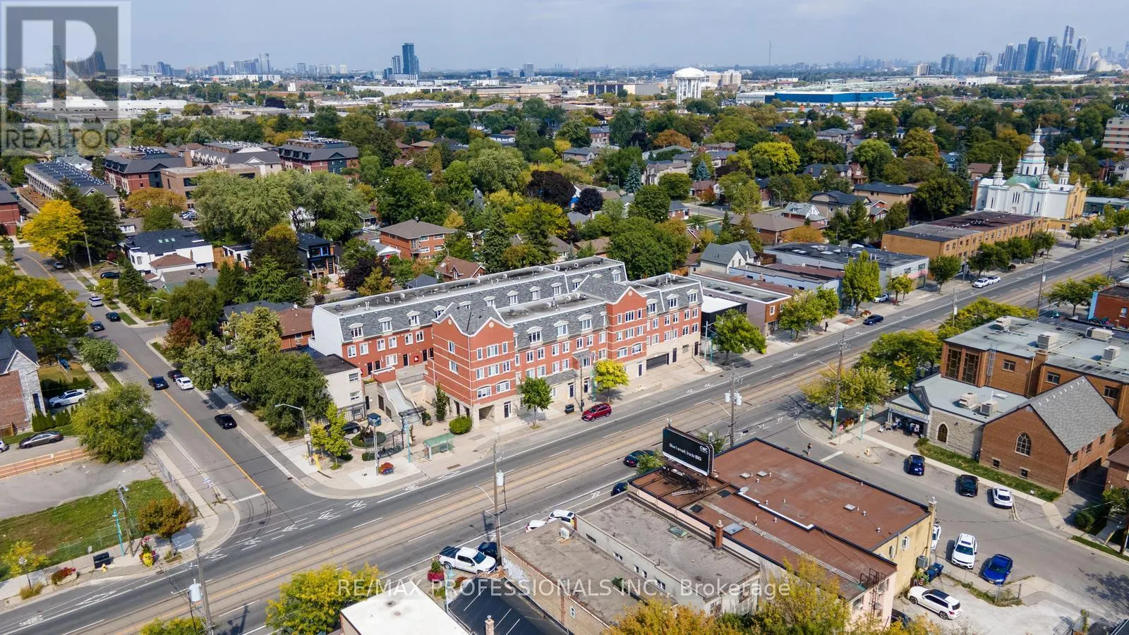 104 - 3400 LAKE SHORE BOULEVARD W