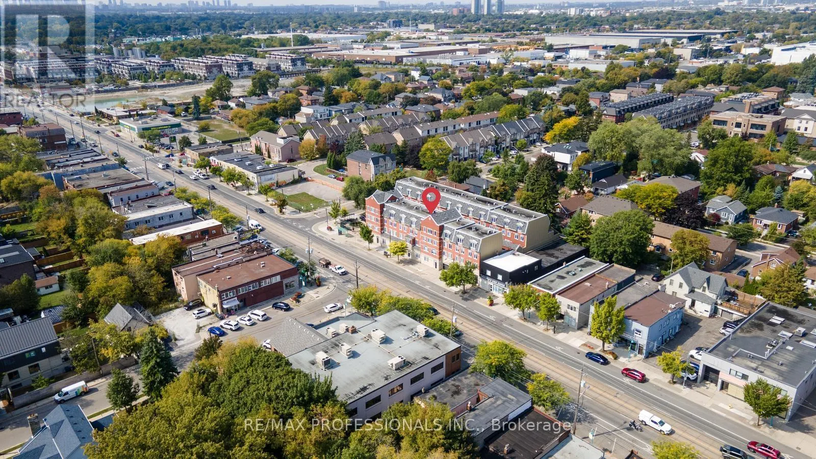 104 - 3400 LAKE SHORE BOULEVARD W