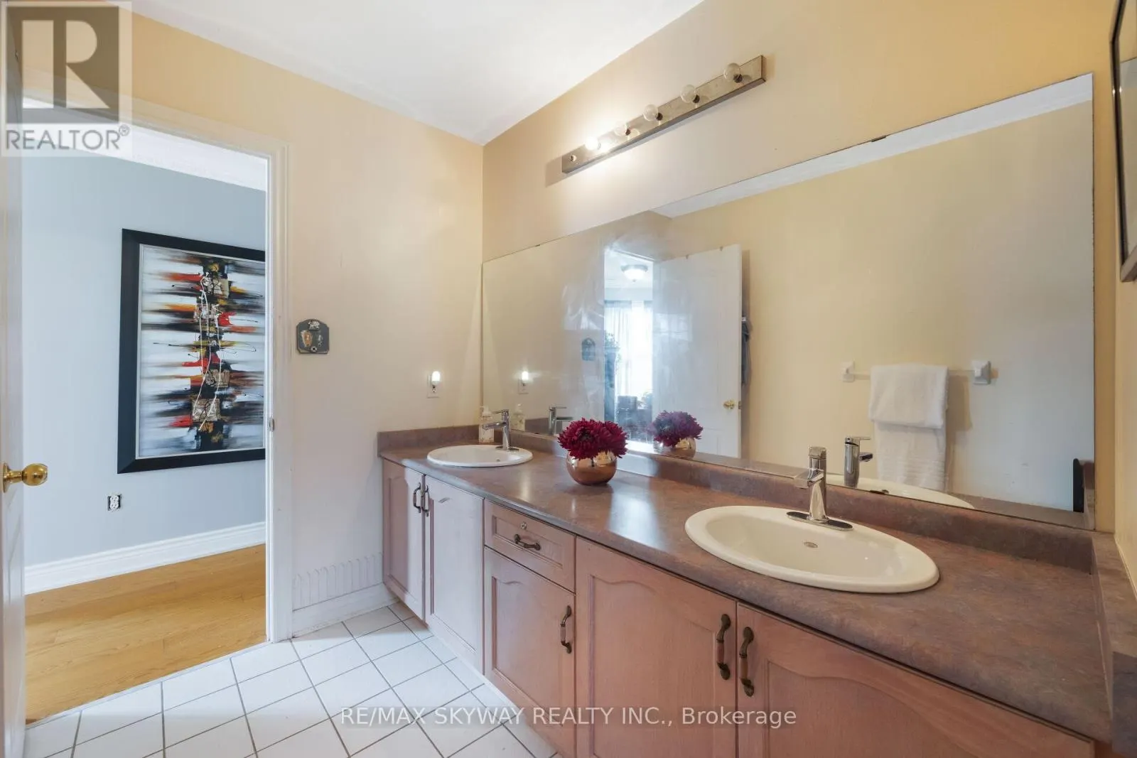 57 BANINGTON CRESCENT