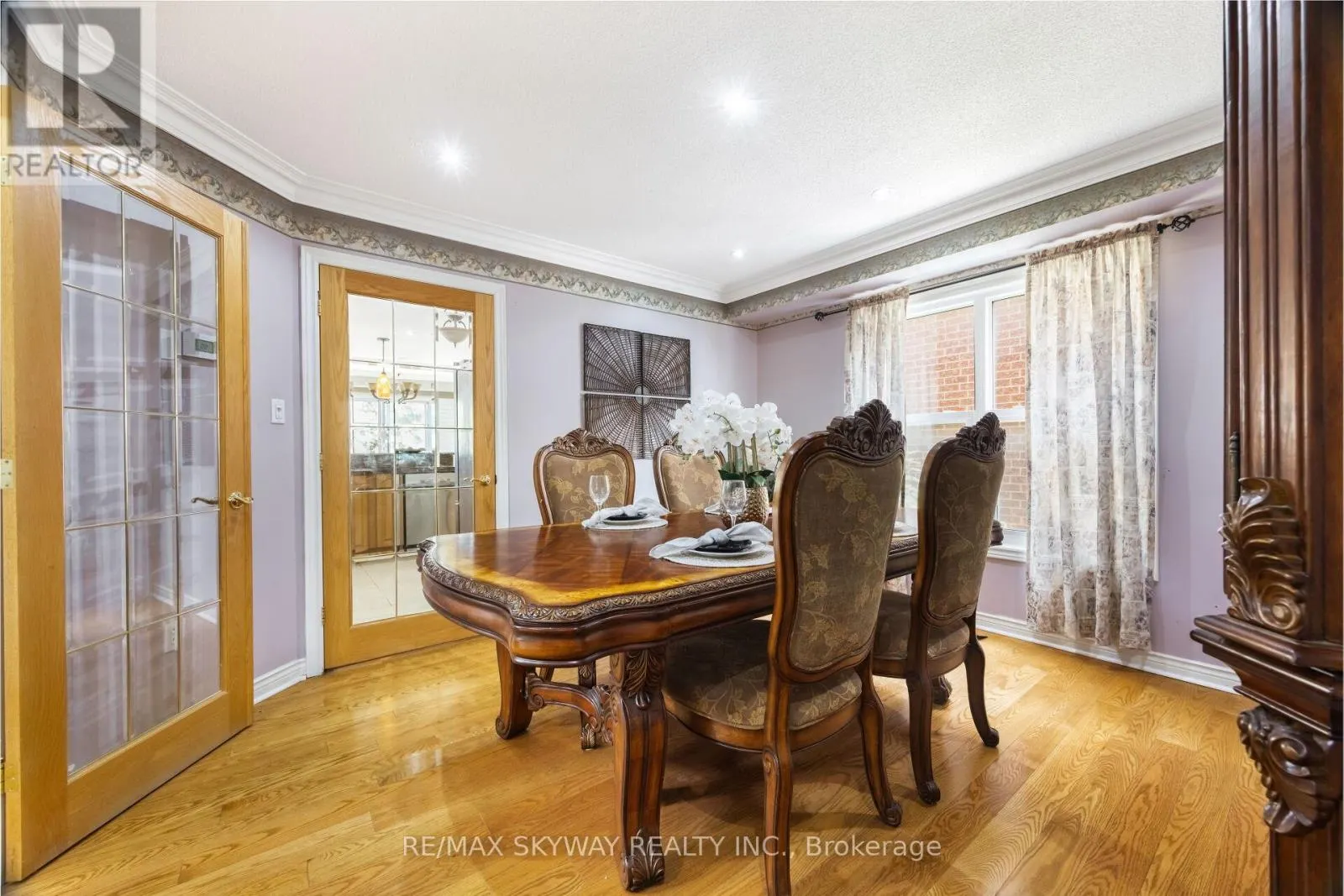 57 BANINGTON CRESCENT