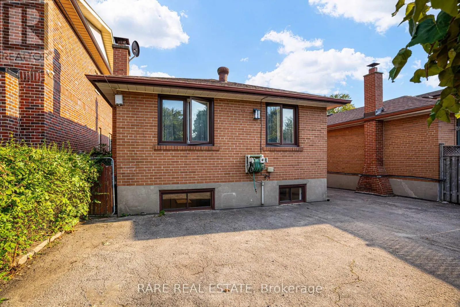 98 HAY AVENUE