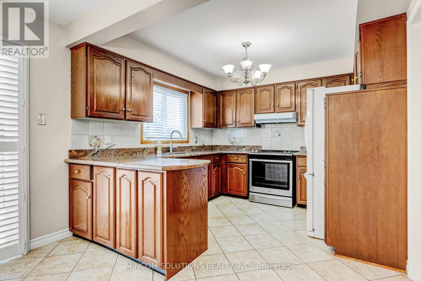 2394 CREDIT VALLEY ROAD E