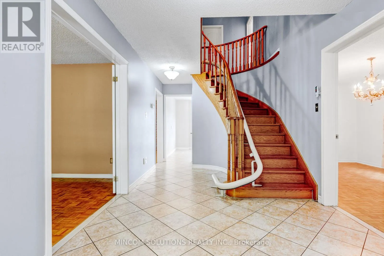 2394 CREDIT VALLEY ROAD E