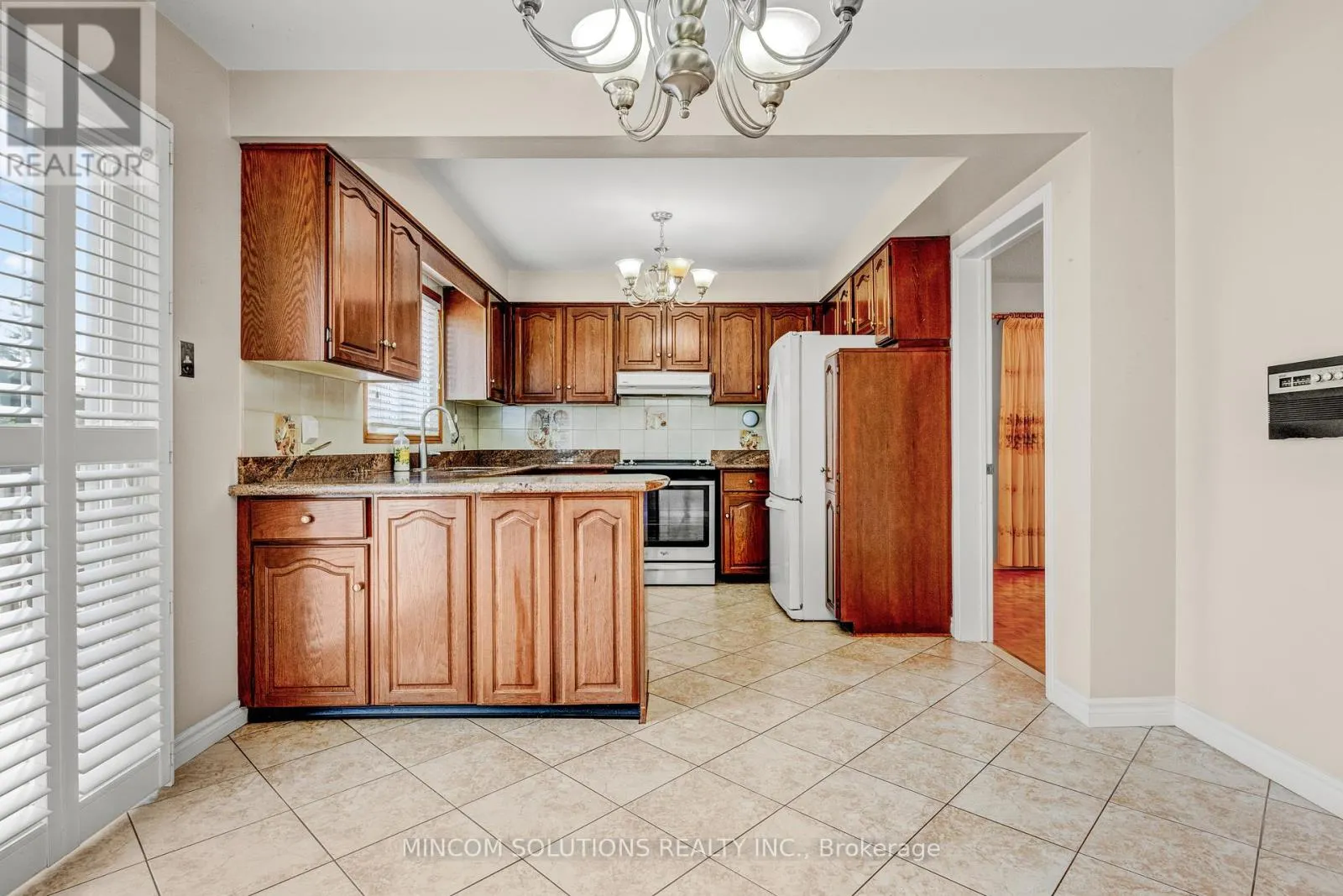 2394 CREDIT VALLEY ROAD E