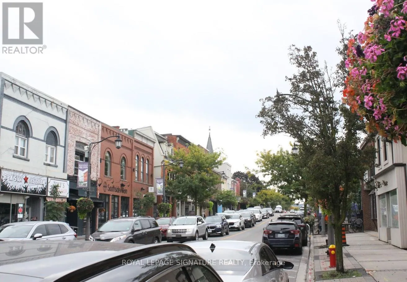 220 MAIN STREET E